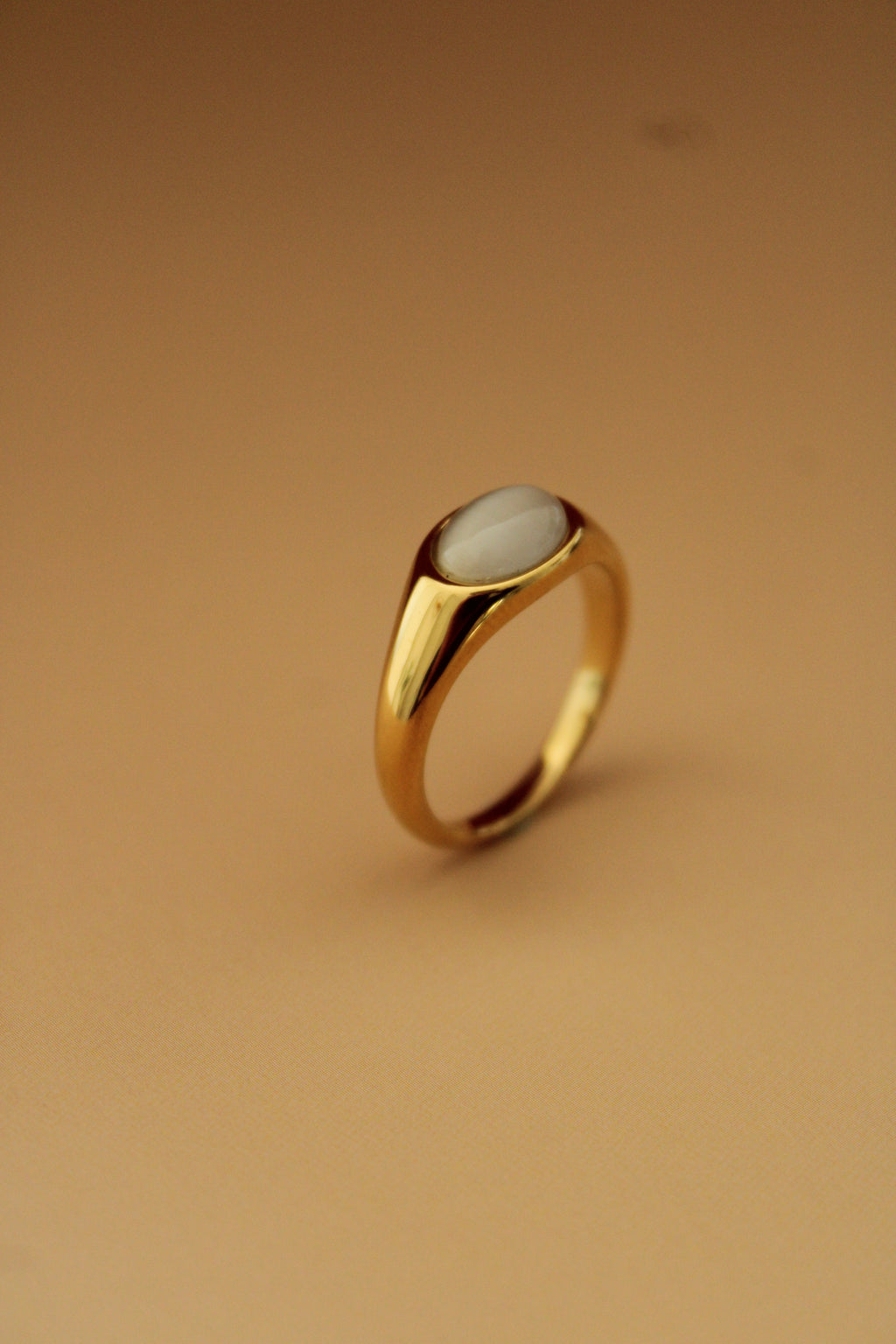 Smooth Quartz Ring