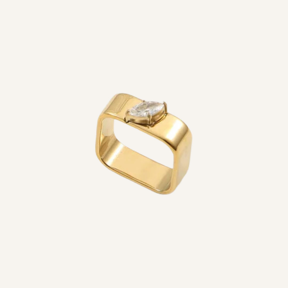 Solenne Ring