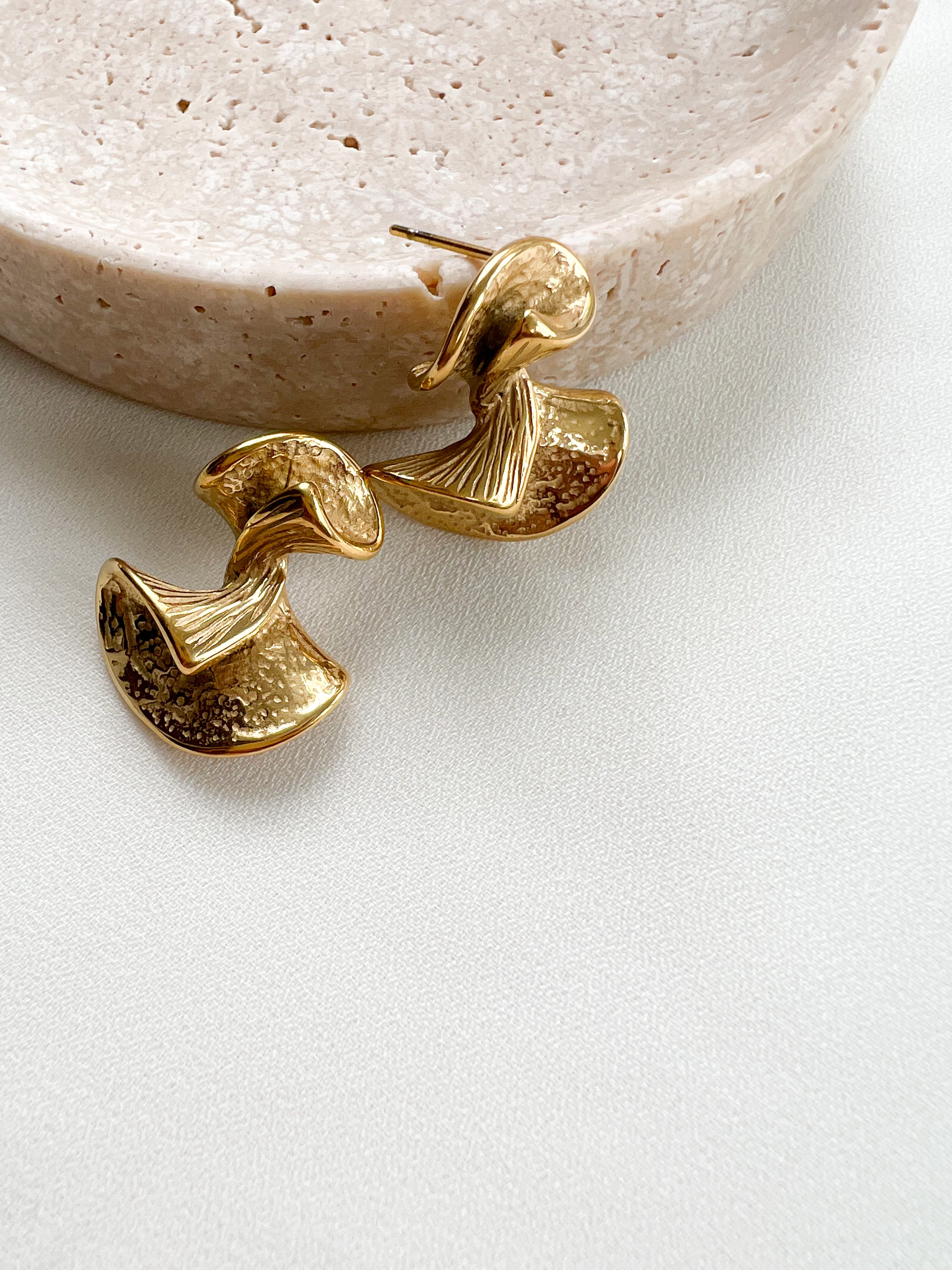 The Cynthia Earrings