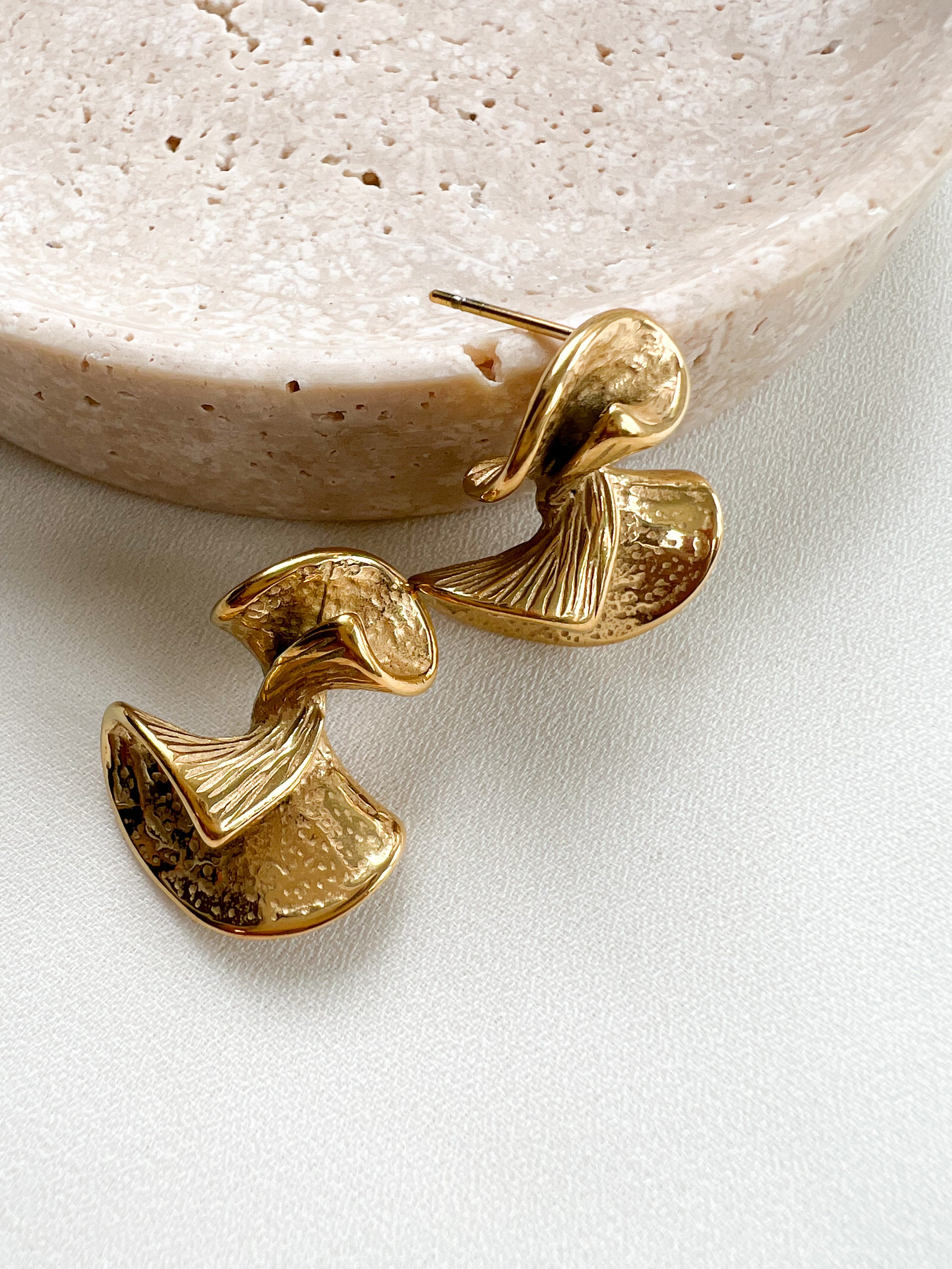 The Cynthia Earrings