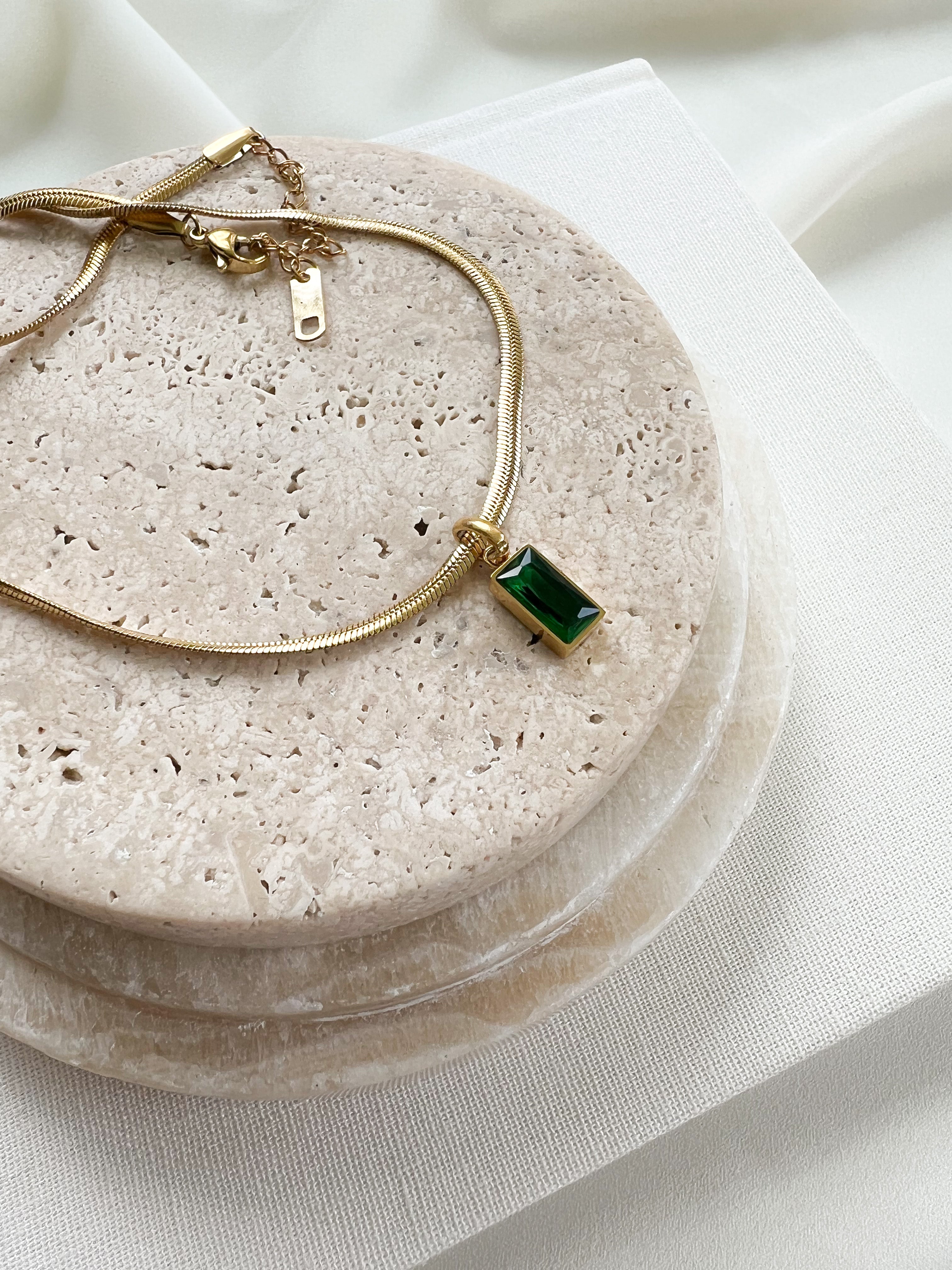 Regina Necklace