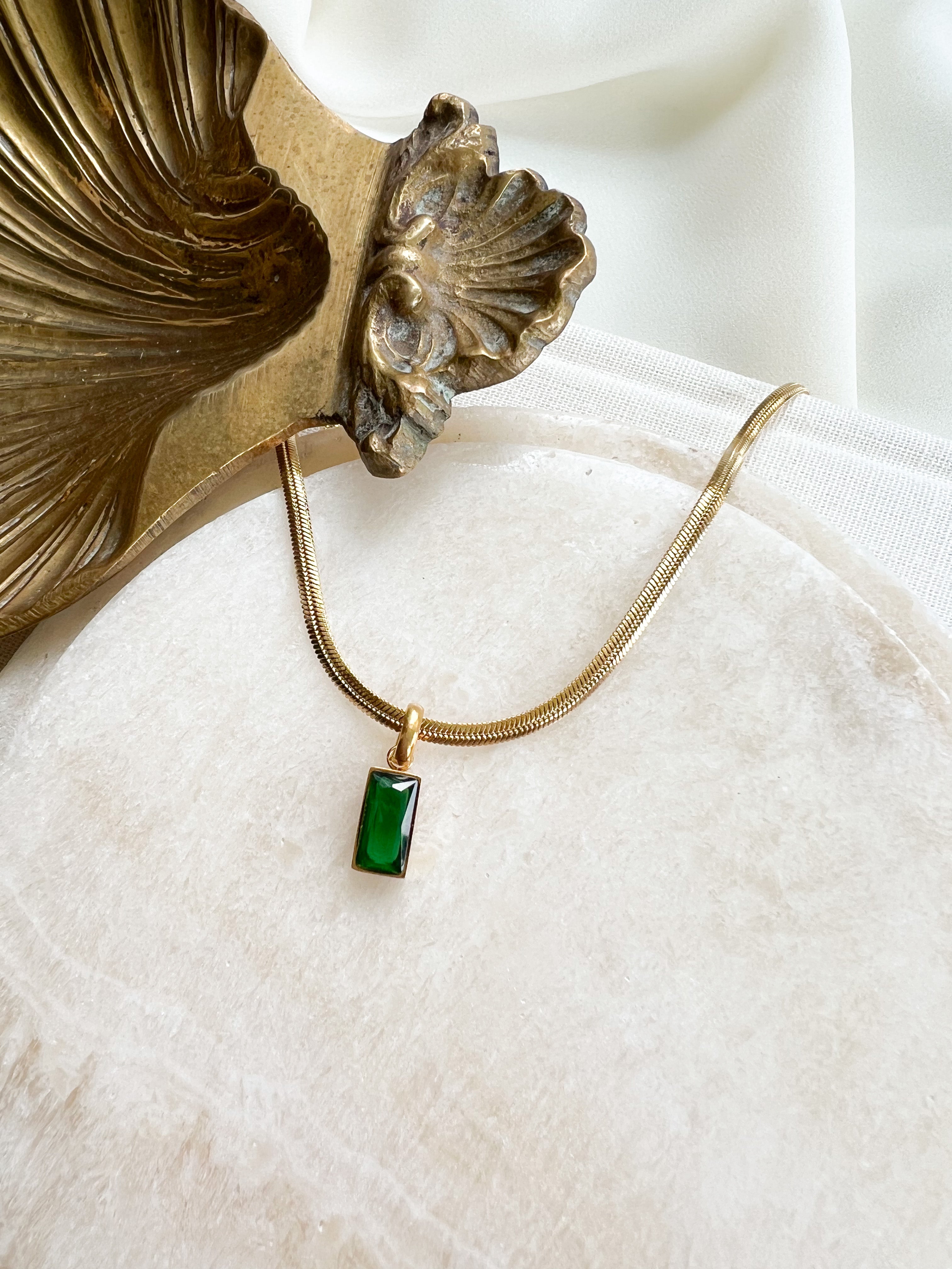 Regina Necklace