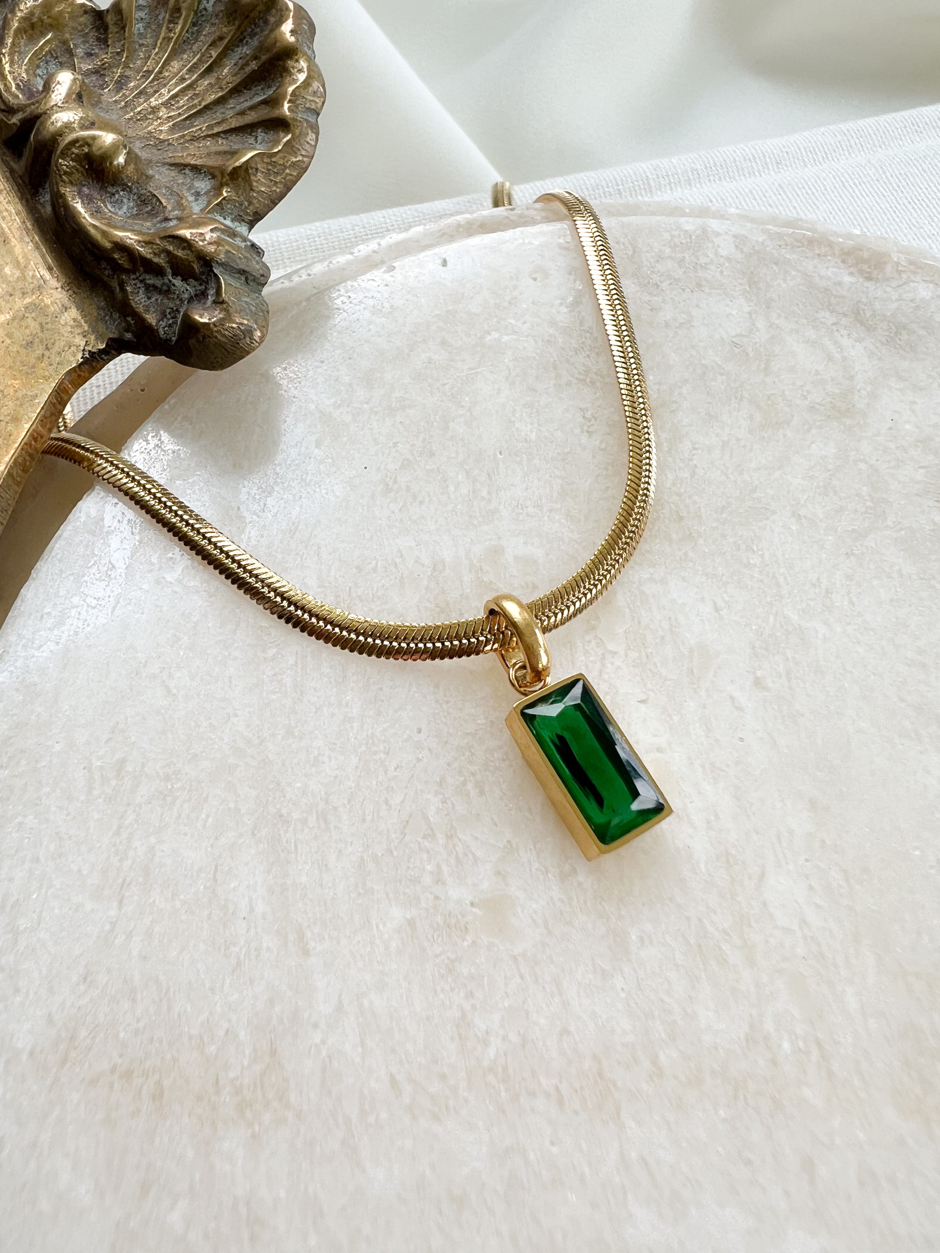 Regina Necklace