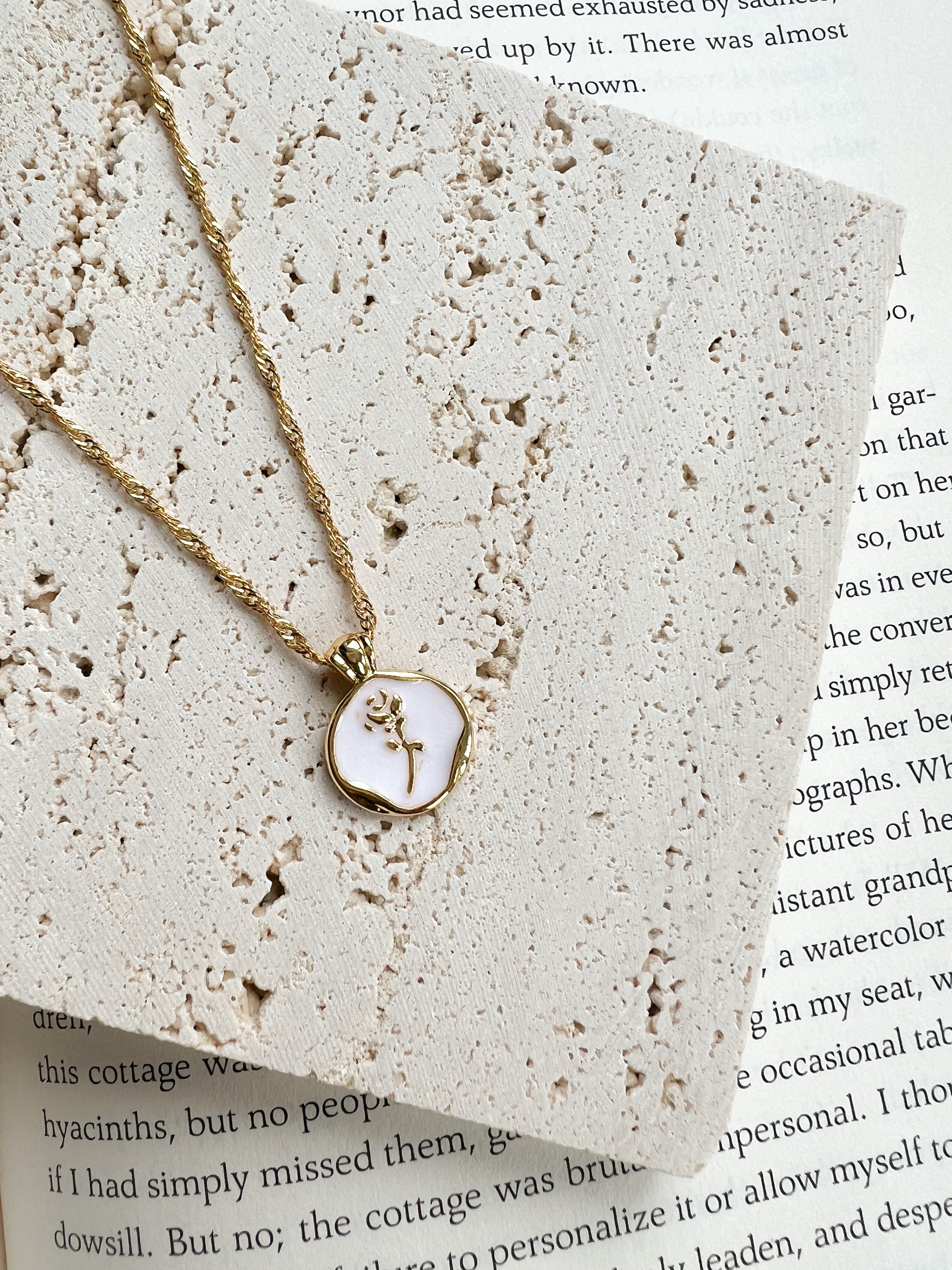 Dainty Rose Necklace