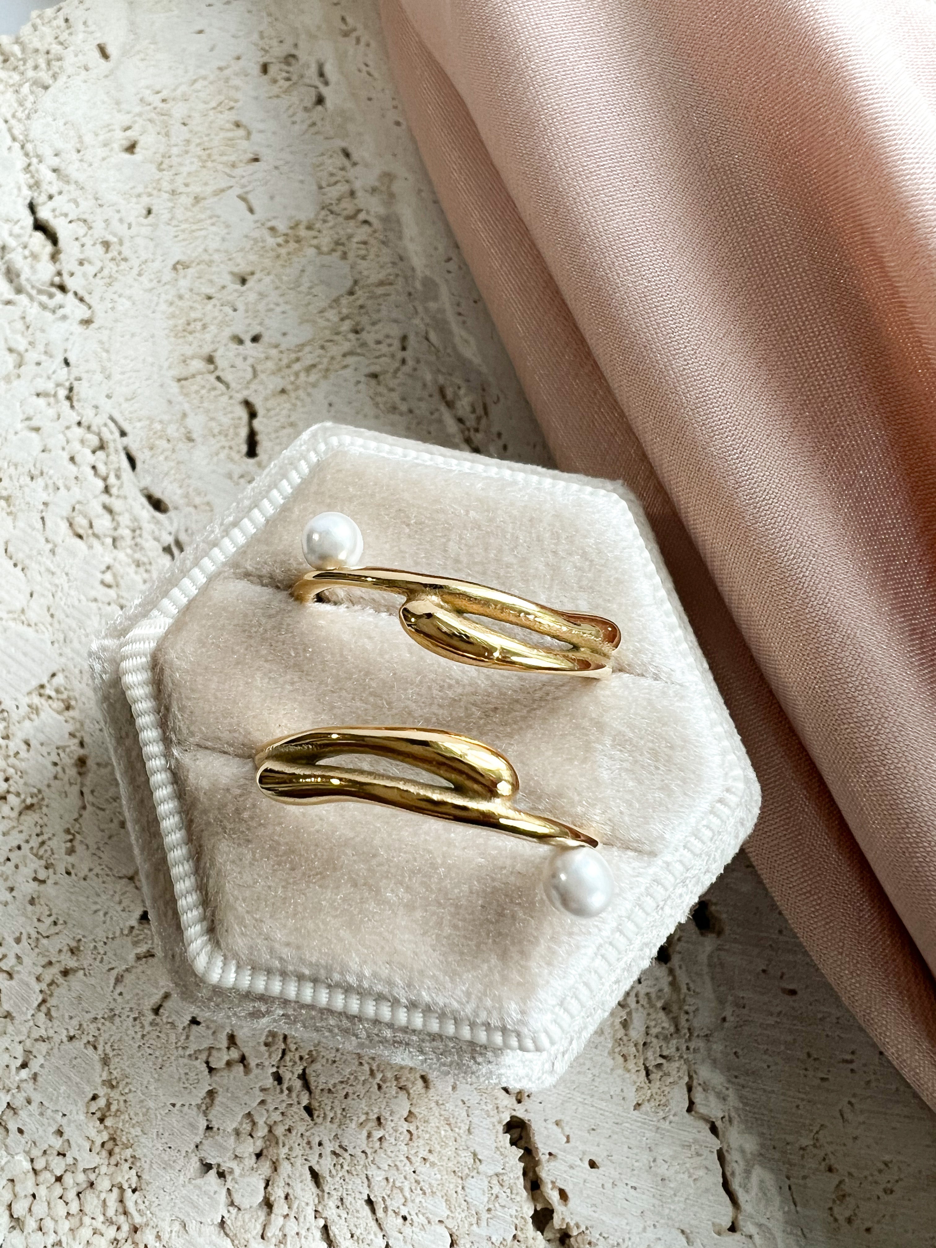 Pearl Ring