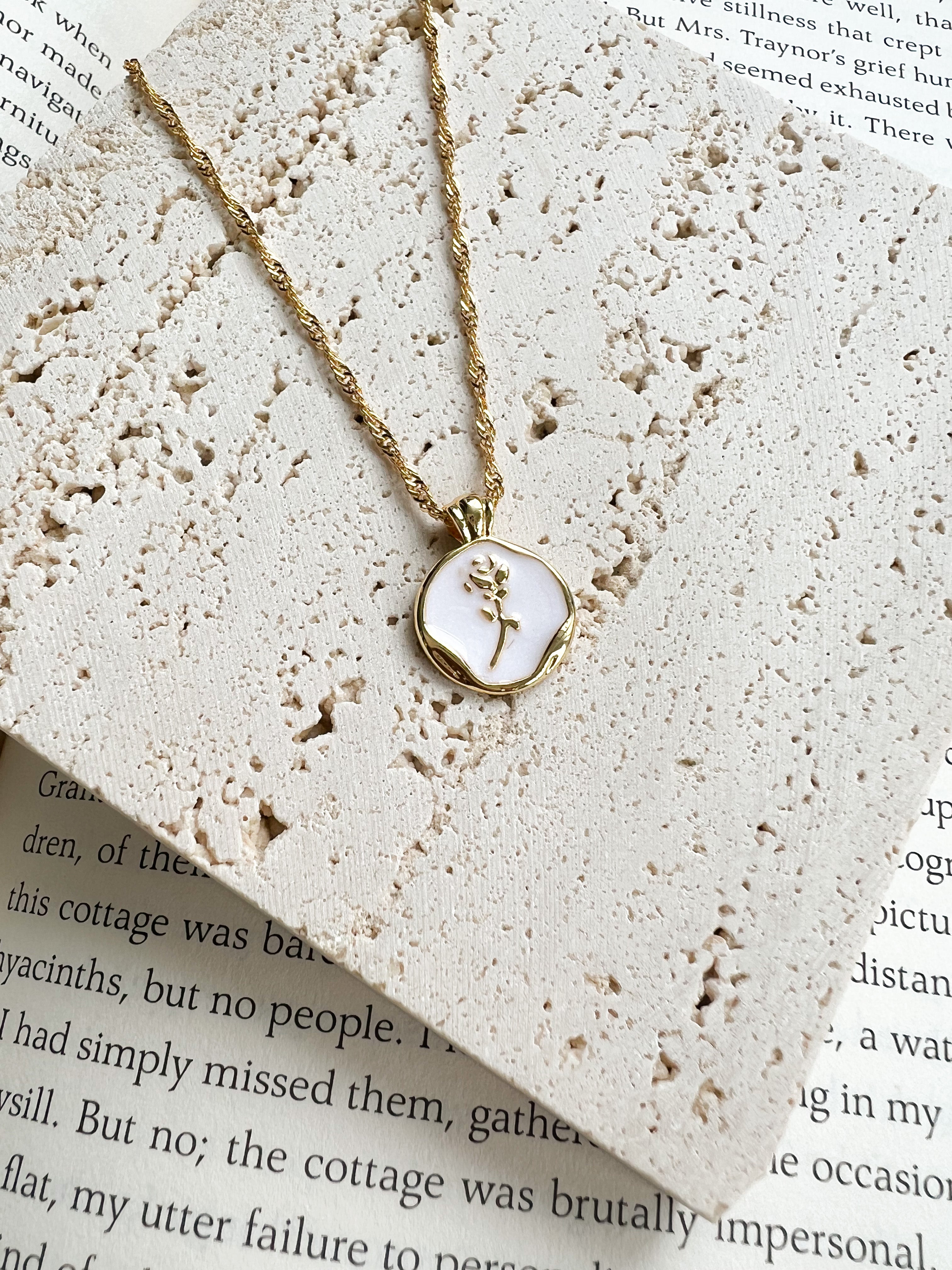 Dainty Rose Necklace