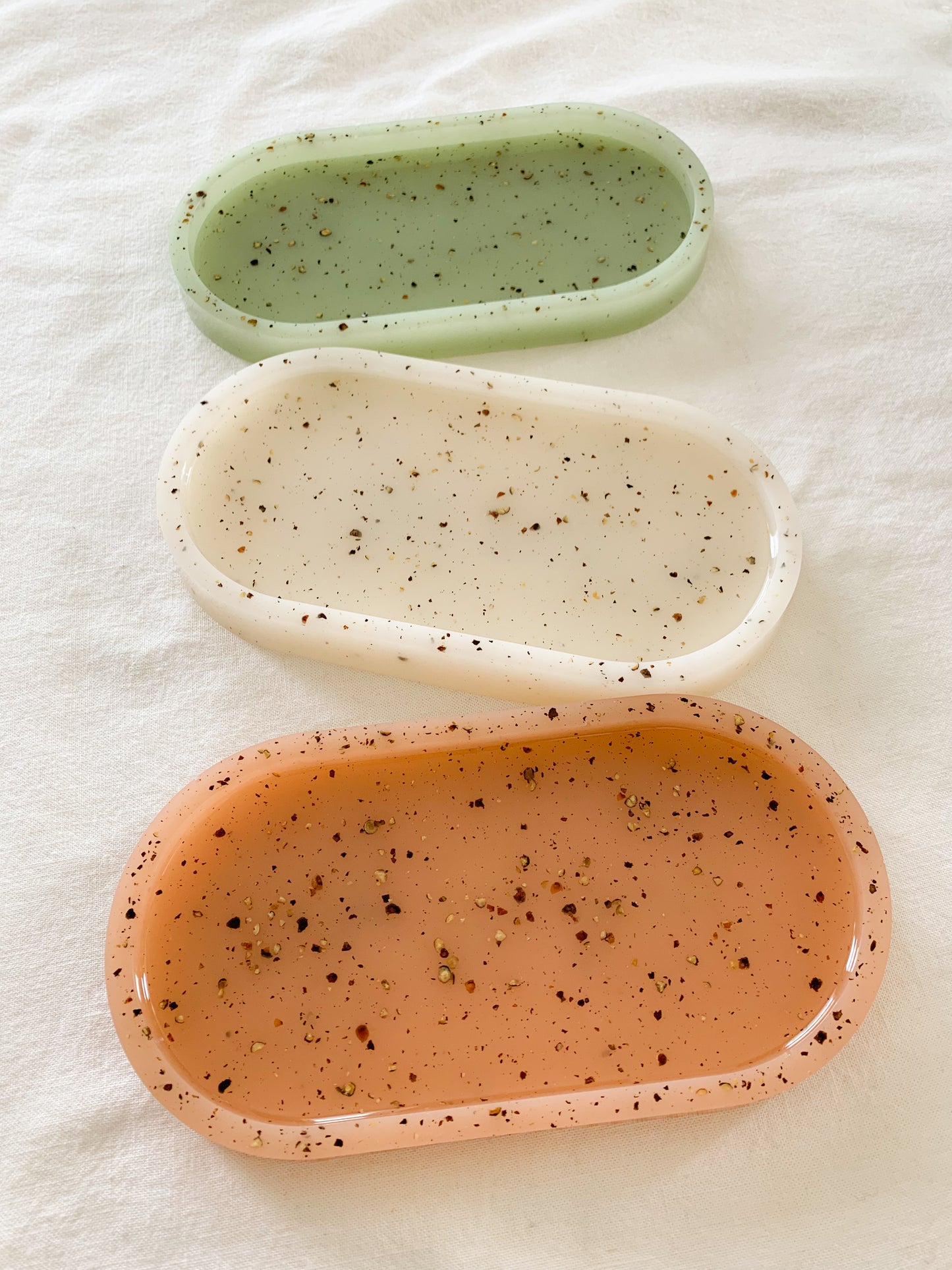Oval Catchall Tray